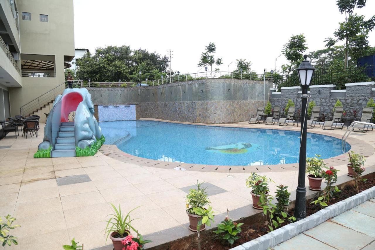Vits Lonavala Hotel Exterior foto